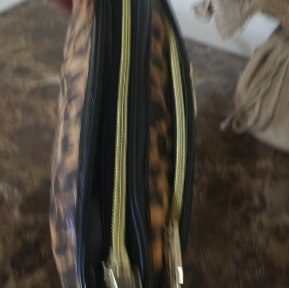 New Betsey Johnson Clutch - Picture 6 of 11